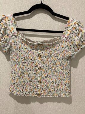 Mudd Floral Smocked Button Front Cropped Top M